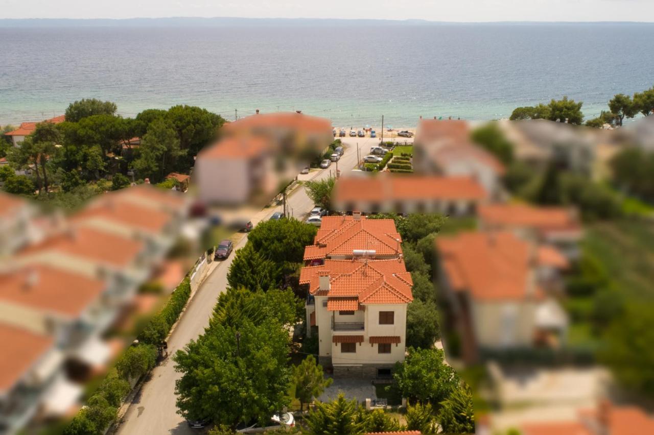 Seasidelongo Houses 1 Min From The Beach Of Nikiti Bagian luar foto