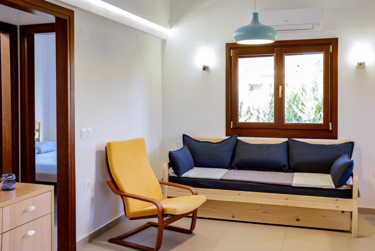Seasidelongo Houses 1 Min From The Beach Of Nikiti Bagian luar foto