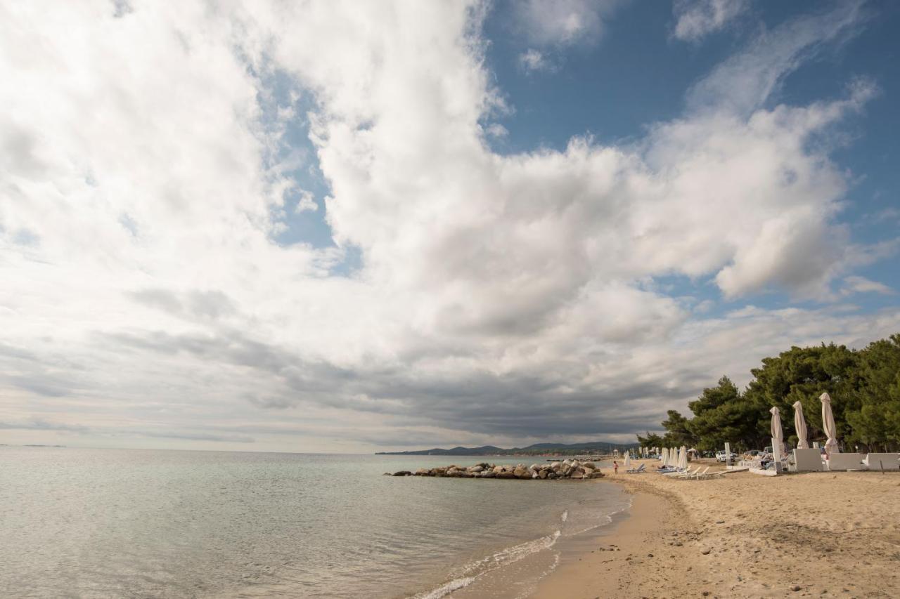 Seasidelongo Houses 1 Min From The Beach Of Nikiti Bagian luar foto